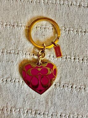 COACH Gold-Tone Keyring with Pink Heart Signature Charm